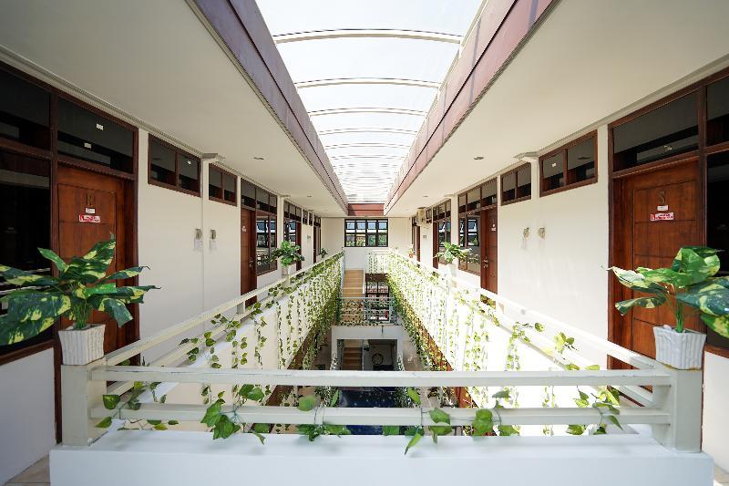 Reddoorz At Pondok Candra Сурабая Екстериор снимка