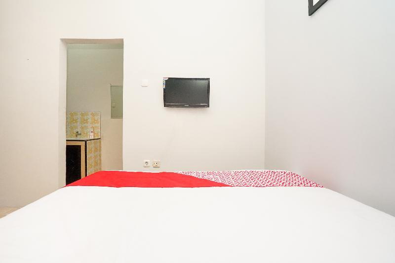 Reddoorz At Pondok Candra Сурабая Екстериор снимка