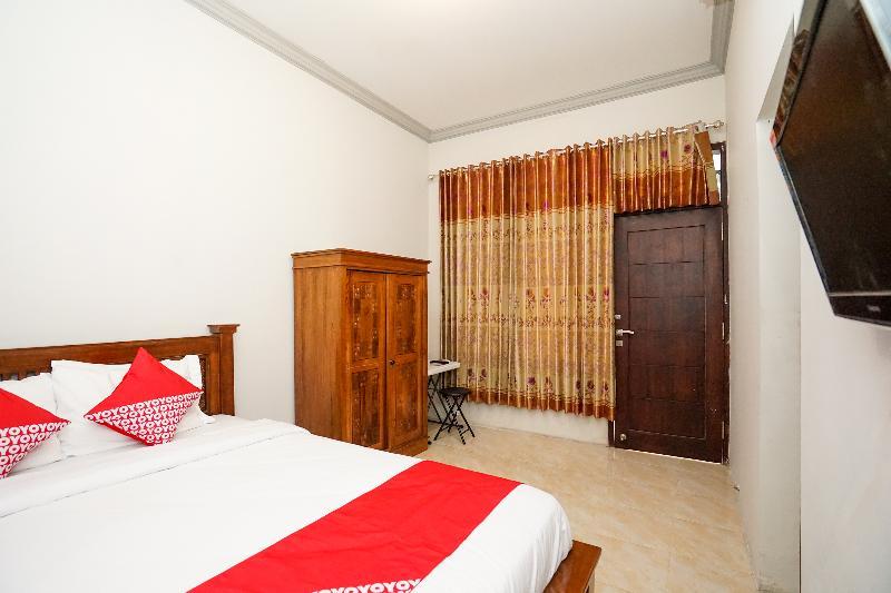 Reddoorz At Pondok Candra Сурабая Екстериор снимка
